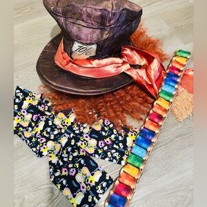 Disney Deluxe Mad Hatter Costume Hat adjustable with accessories included